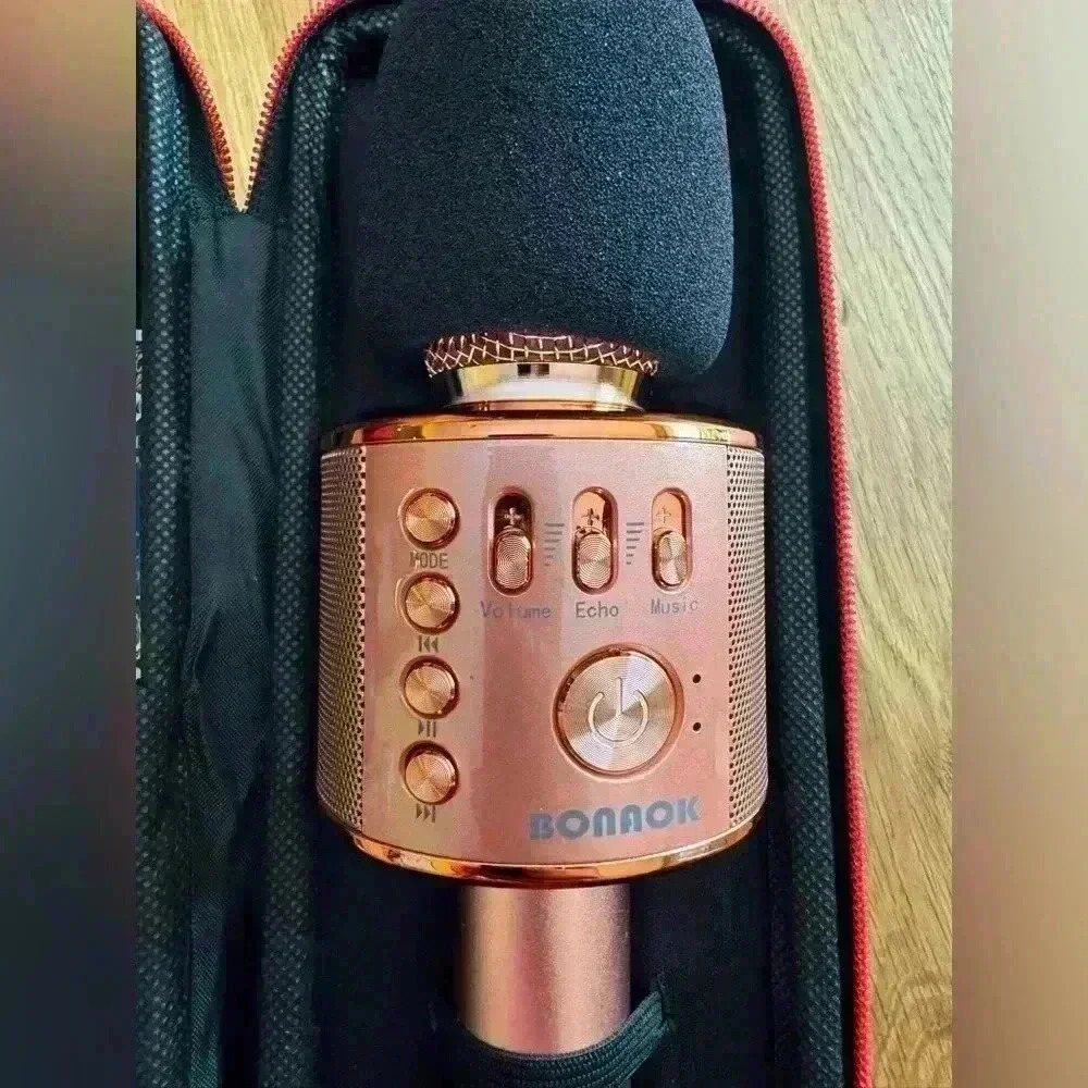 Bonaok Q37 Wireless Microphone & HiFi Speaker - Rose Gold